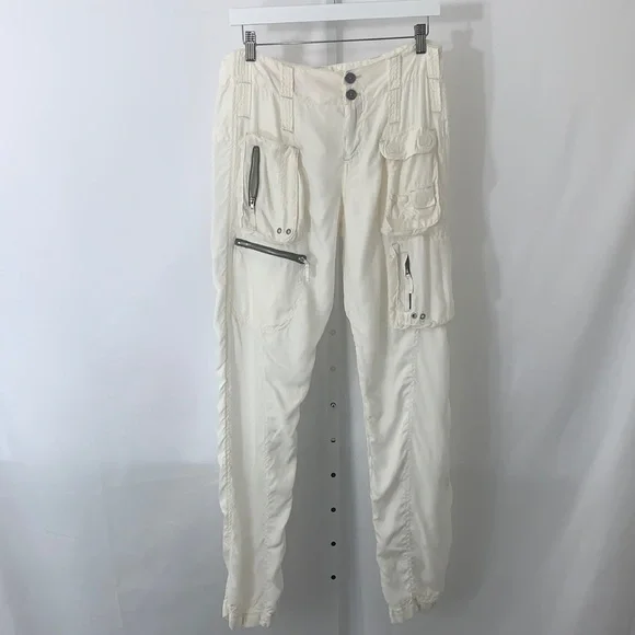 Johnny Was Pete & Greta Cargo Pants. - Picture 2 of 11